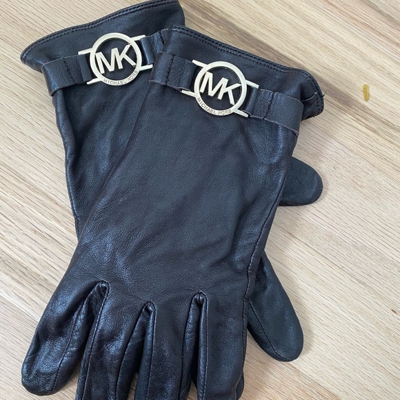 Michael Kors  Brown leather gloves - Picture 3 of 3